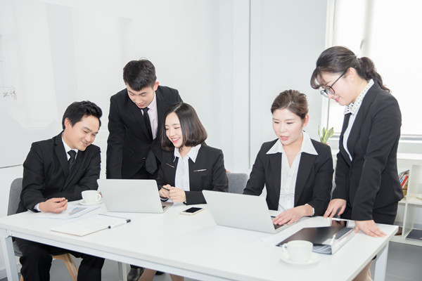績效評估方法：采用有效的評估方法，確保公平公正