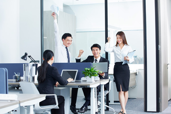 年度經(jīng)營計劃：聚焦核心業(yè)務，提升核心競爭力
