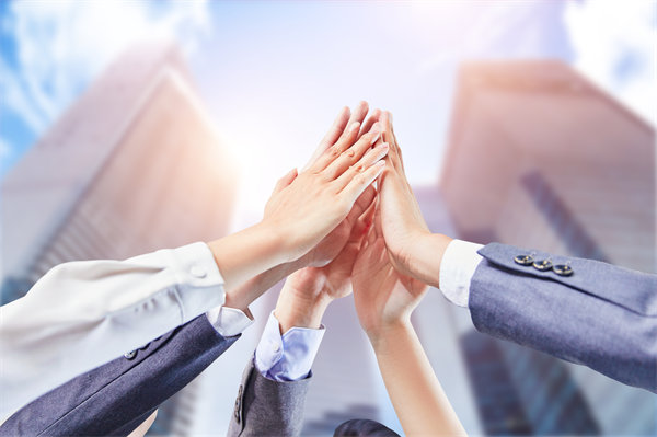 立足企業(yè)實(shí)際，制定可行經(jīng)營計(jì)劃，確保企業(yè)穩(wěn)健前行