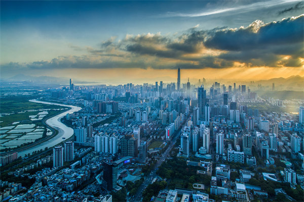 精準(zhǔn)把握市場脈搏，制定經(jīng)營計(jì)劃，引領(lǐng)企業(yè)搶占先機(jī)