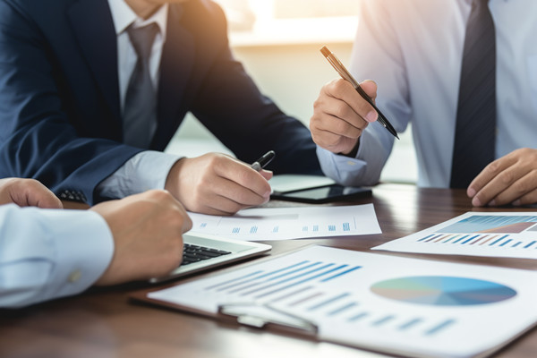 企業(yè)設(shè)立預(yù)算管理小組是不是由個(gè)人組建的？