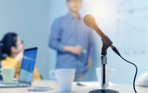 企業(yè)文化如何深度融合HR管理，增強(qiáng)團(tuán)隊(duì)凝聚力？