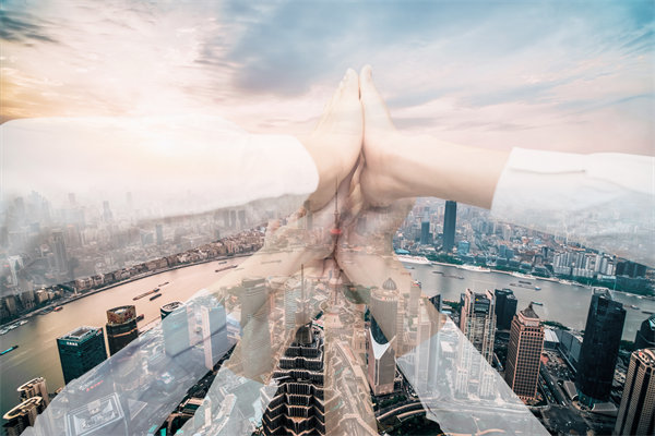 如何制定符合企業(yè)戰(zhàn)略目標(biāo)的組織發(fā)展路徑？
