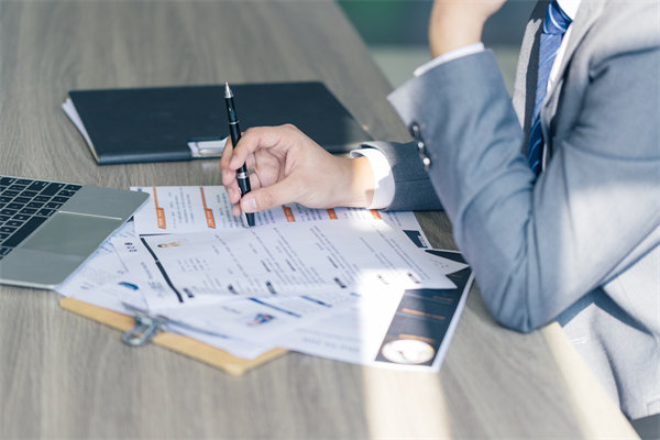 企業(yè)在招聘過程中，如何確保公平性與多樣性并存？