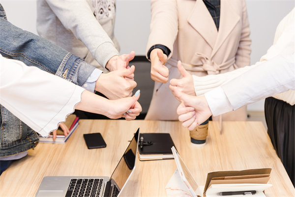 跨地域企業(yè)，如何制定統(tǒng)一的薪酬標(biāo)準(zhǔn)和政策？