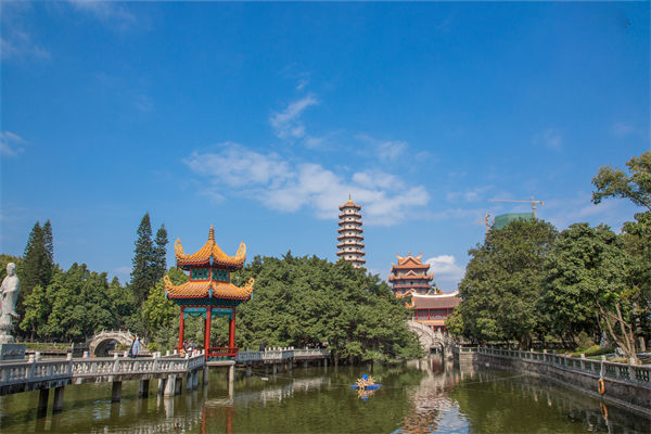 福州人力資源咨詢公司如何優(yōu)化企業(yè)人才結(jié)構(gòu)？