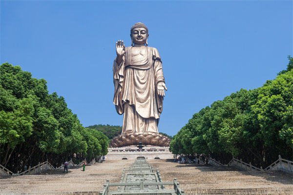 無錫戰(zhàn)略咨詢公司如何幫企業(yè)突破增長瓶頸，實現(xiàn)逆勢突圍？